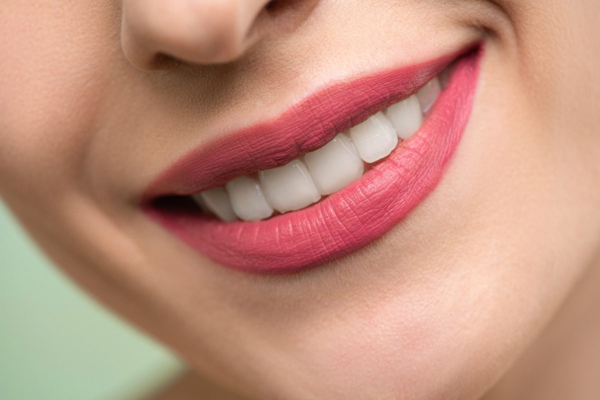 Jak dbać o higienę jamy ustnej i zapobiegać chorobom zębów?